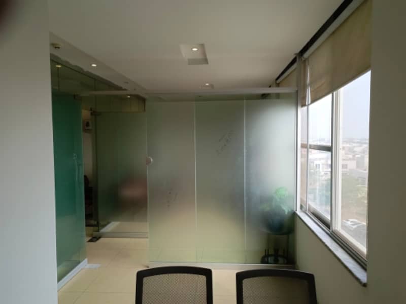 4 Marla 4th Floor Office With Elevator For Rent In DHA Phase 6 Main Boulevard, Lahore. 9