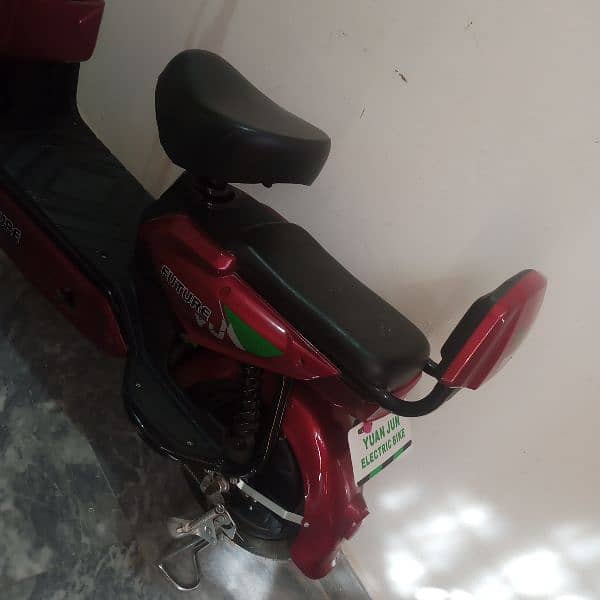 Electric Scooty 5