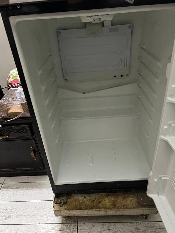 Dawlance Refrigerator 11 CFT 2