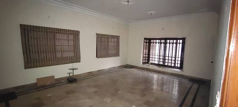 200 Yards Portion For Rent In Central Government Society Gulistan-e-Jauhar Block-19 4