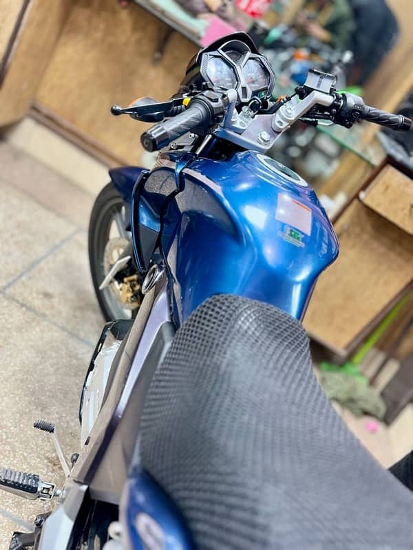 Suzuki GSX 125 12