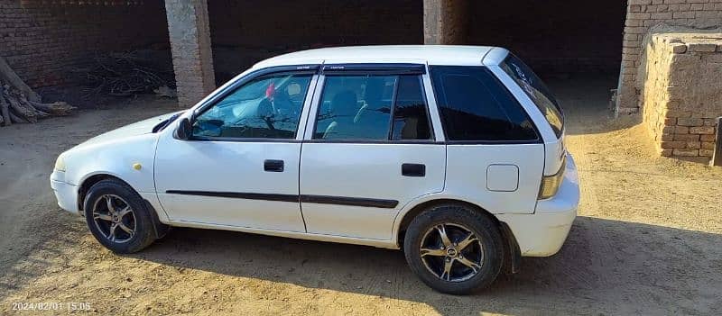 Suzuki Cultus VXR 2011 3