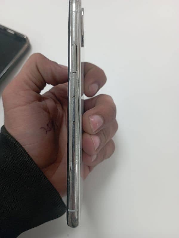 iphone x factory lock 3