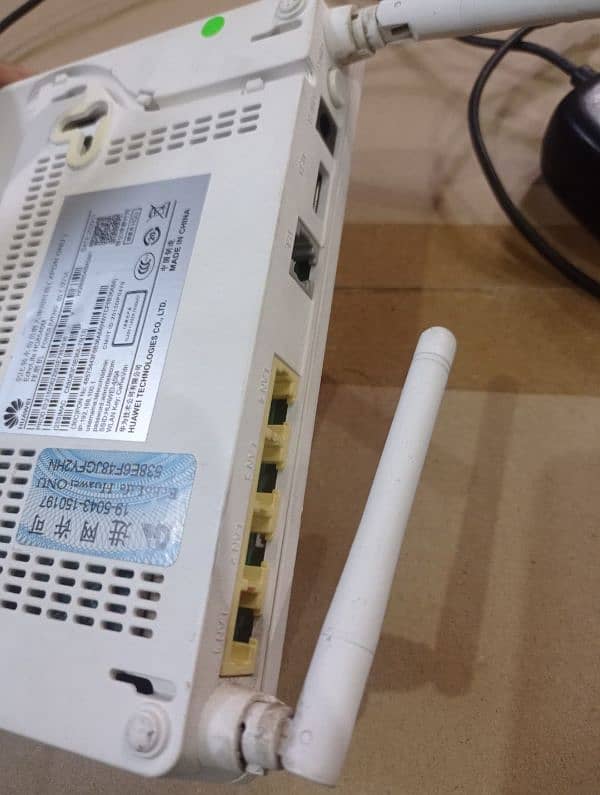 Huawei Xpon wifi router 4