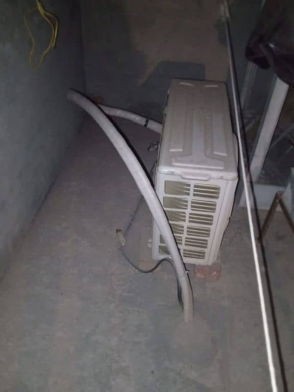 dawlance AC 1.5 ton inverter heat and cool 5