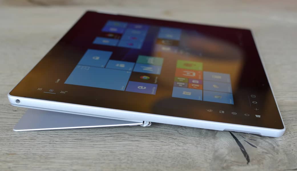 Box pack condition Surface Pro without box 4