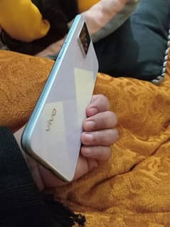 vivo y21. .