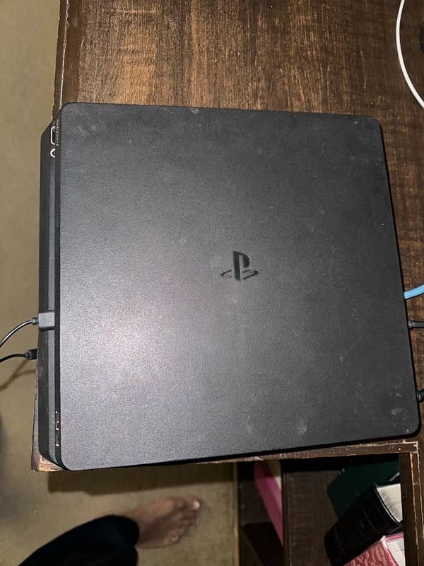 ps4 slim 2