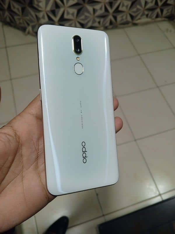 oppo f11 8gb 256 3