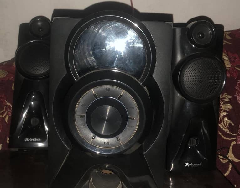 Audionoc speaker 0