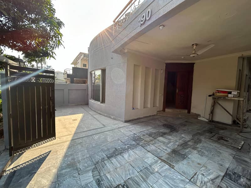 10 Marla house available for rent in phase 2 bahria town Rawalpindi 1