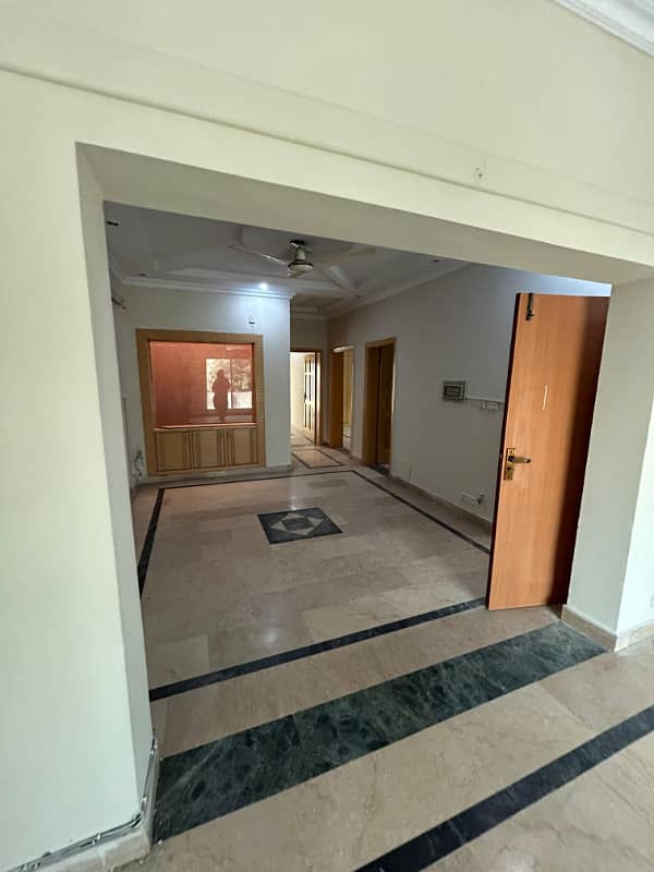 10 Marla house available for rent in phase 2 bahria town Rawalpindi 8