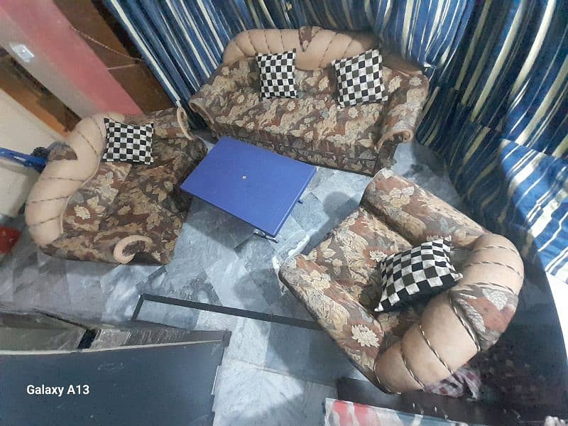 sofa set for sale without cousions 3