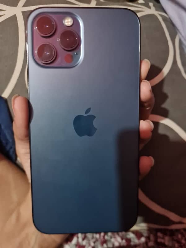 iphone 12 pro max 1