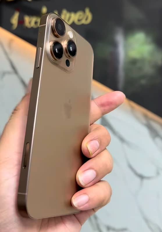 Iphone XR 128GB Converted to 16 Pro 1