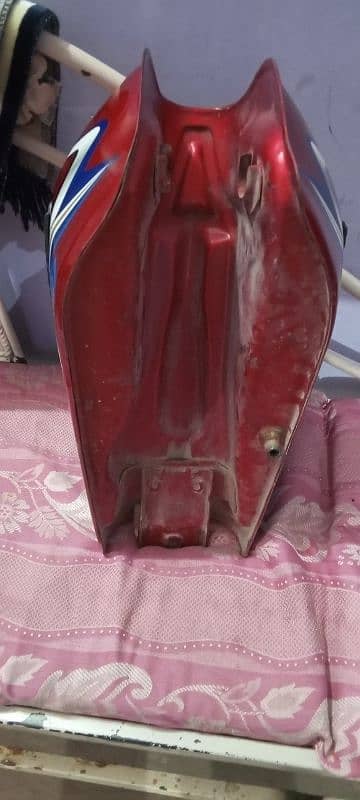 Honda 125 2020 fuel tank 2