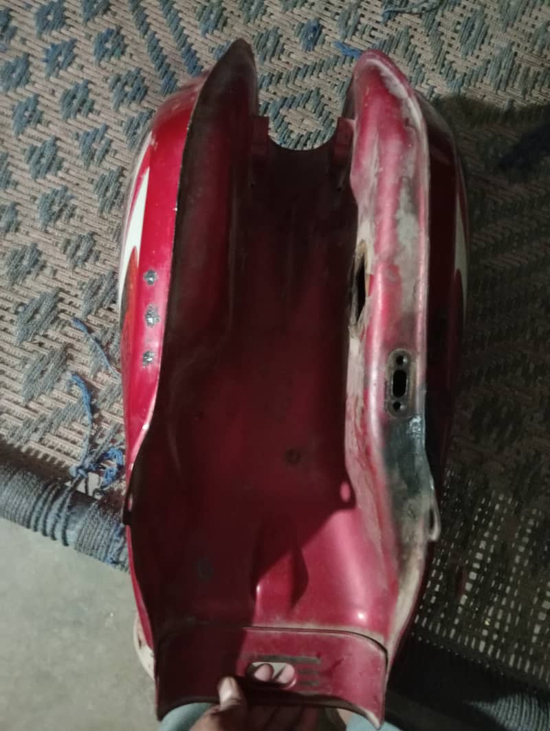 Yamaha YBR Z 2018 Model Used Fuel tank 2