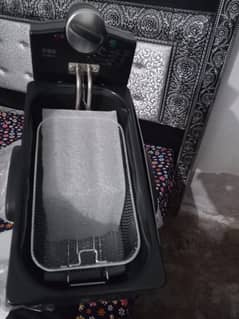 "yu mei le "electric fryer new condition 3 liter capacity