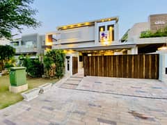 100% Original Add 1 Kanal Modern Luxury House Available For Rent Ac Install Gas Available in DHA Lahore Phase 6