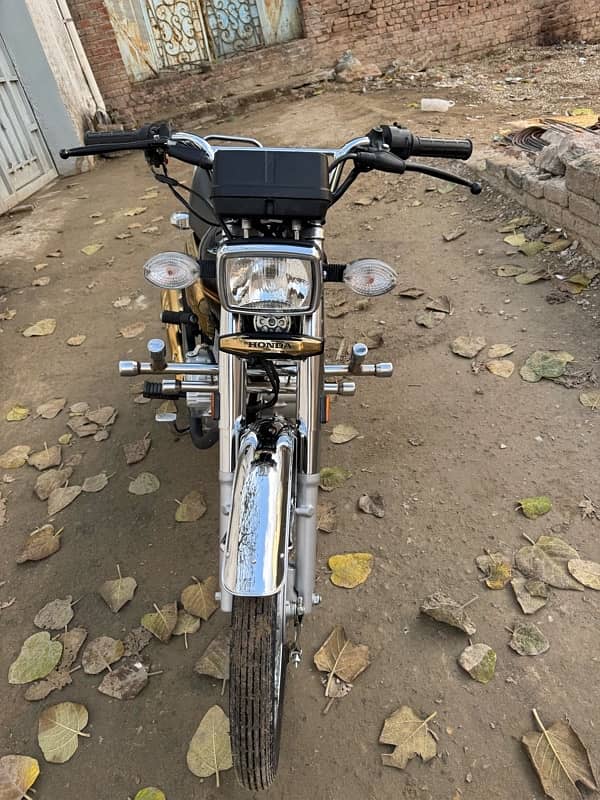 Honda 125 gold edition self start 2