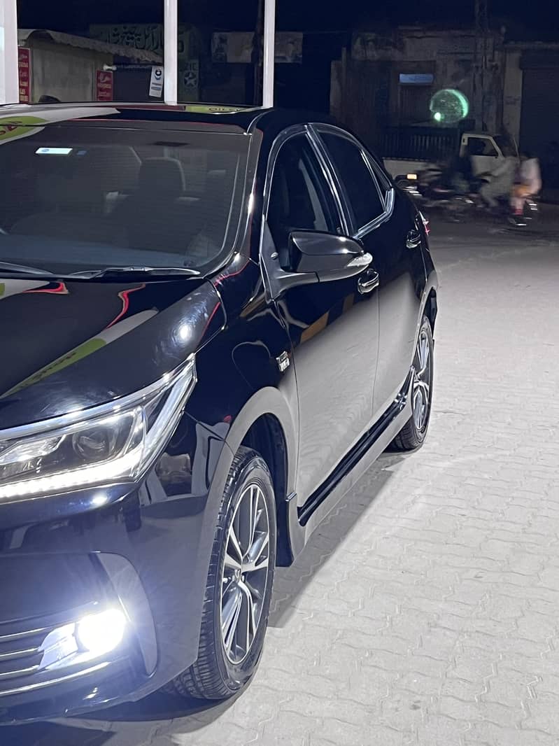 Toyota Altis Grande cvt 2019 1