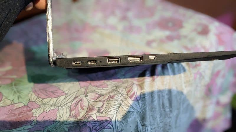 Lenovo ThinkPad X1 Carbon 5