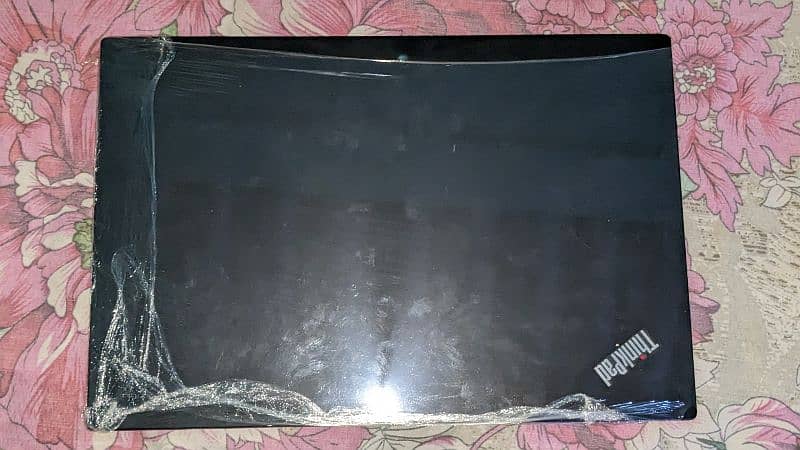 Lenovo ThinkPad X1 Carbon 17