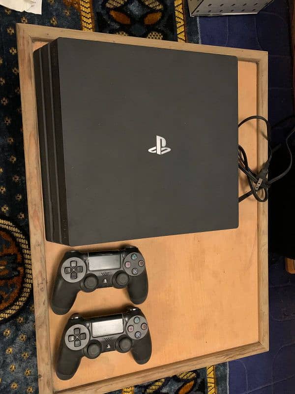 PS4 Pro 1TB 5