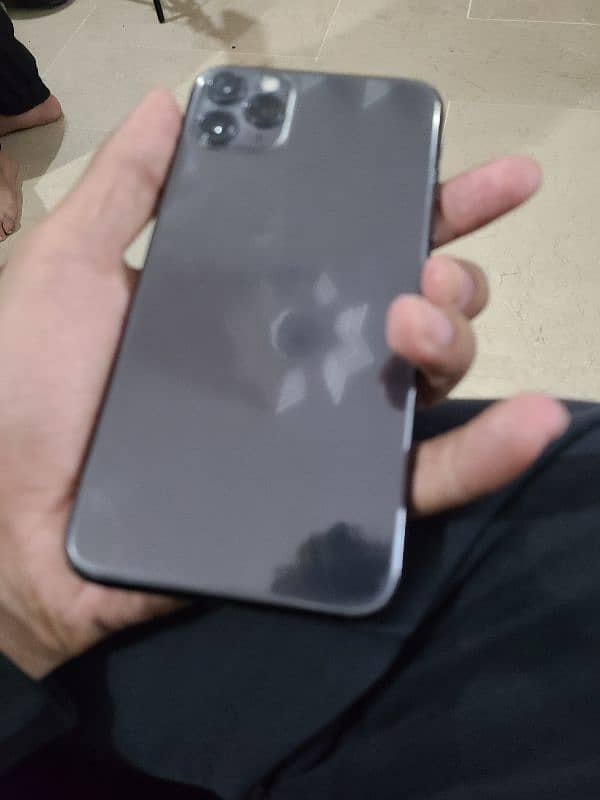 Iphone 11 pro max 1