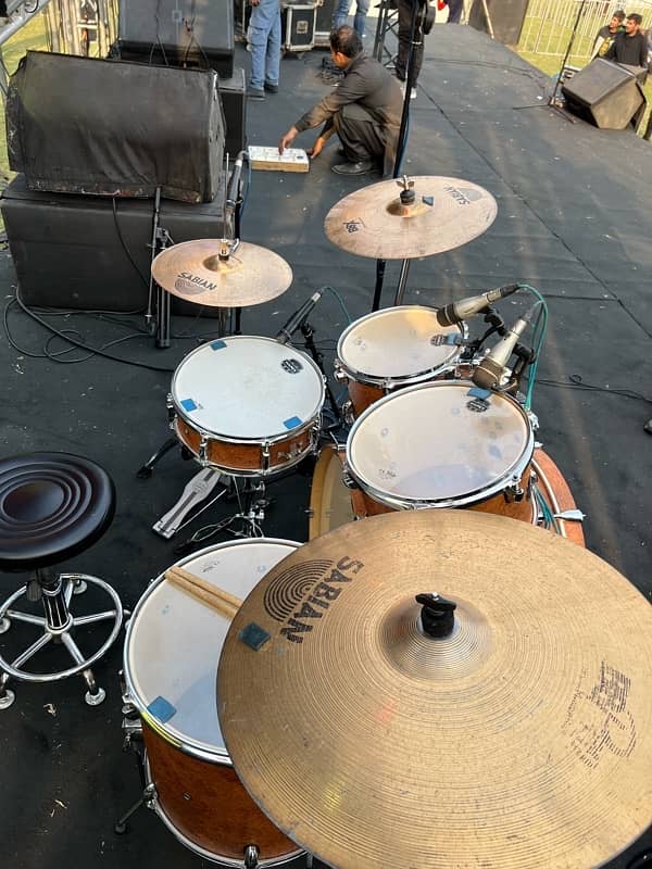 Drum kit Mapex Storm 1