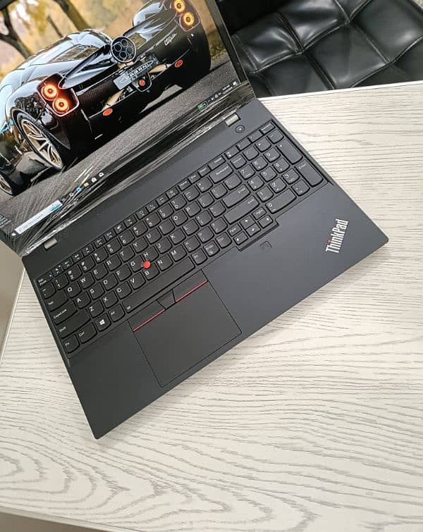 Lenovo Thinkpad P15v core i7 10th gen hexacore 4gb Nvidia 15.6 1080p 7