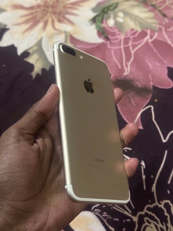 iphone 7plus 128 gb pta approved 03264204121 3