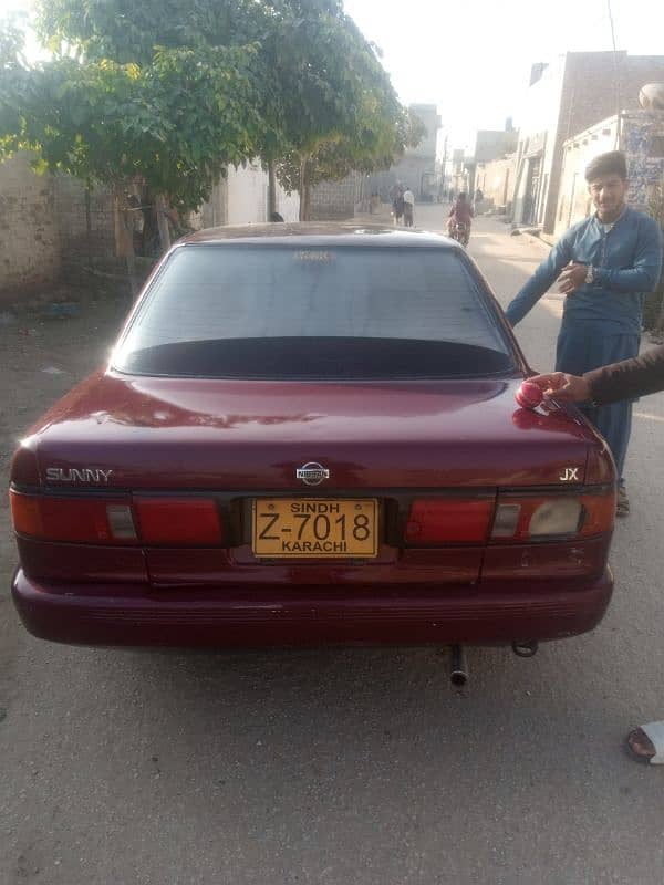 Nissan Sunny 1993 12