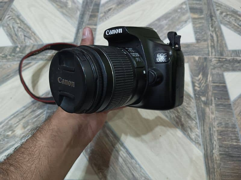 Canon 1300D (10/10) 1