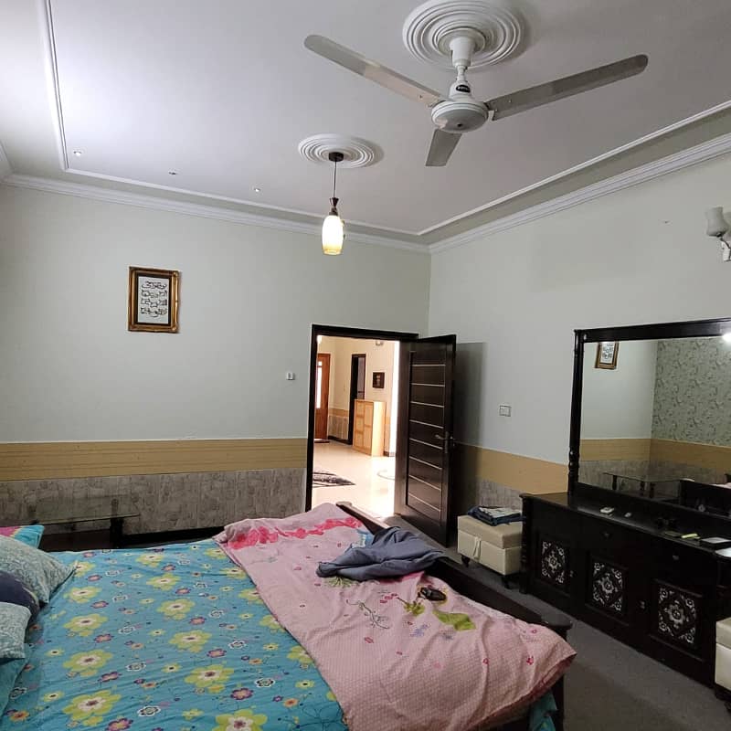 Furnished 10 Marla 4 bedroom phase 5 bahria town Rawalpindi. 17