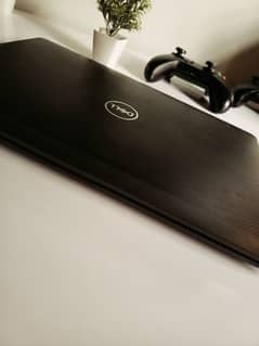 Dell Latitude 7400 Laptop in Excellent Condition