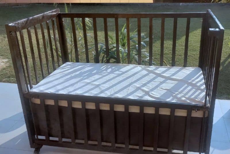 Baby Cot For Sale 0