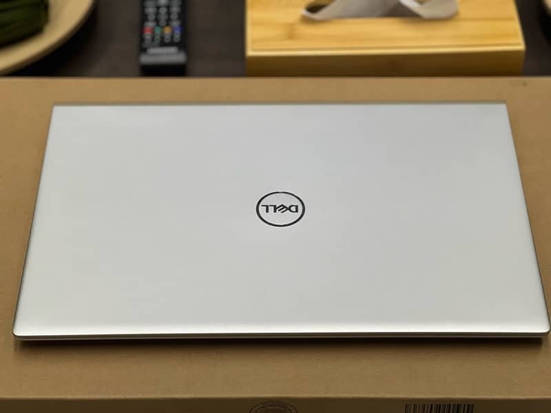 Dell Inspiron 5502 i7 11 gpu 1