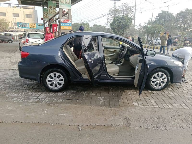 Toyota Corolla GLI 2011 4