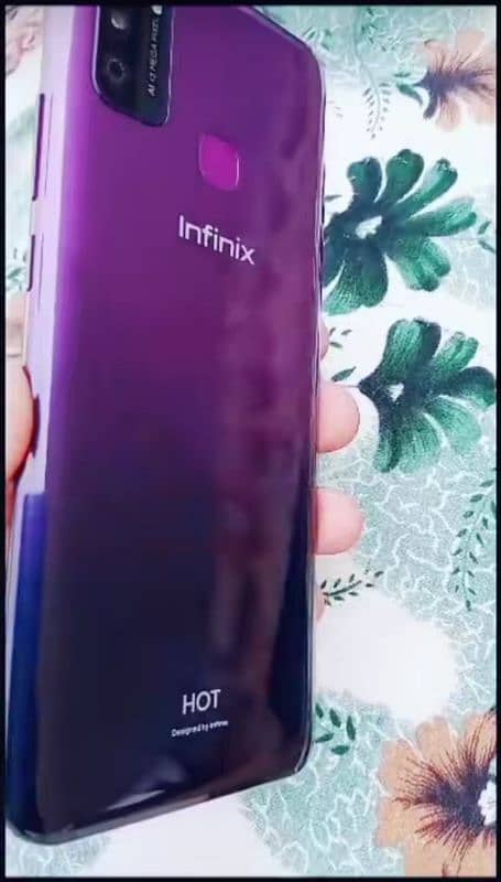 Infinix hot 9 play pta approved 2gb. 32gb 1