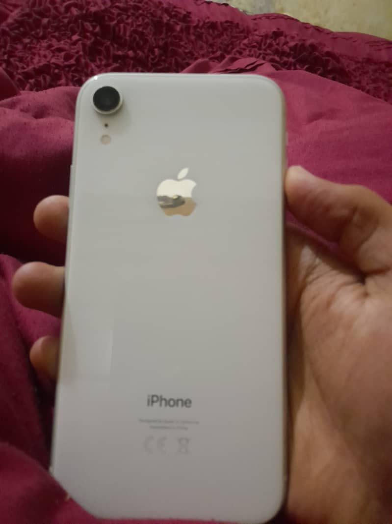 Apple iPhone XR 0