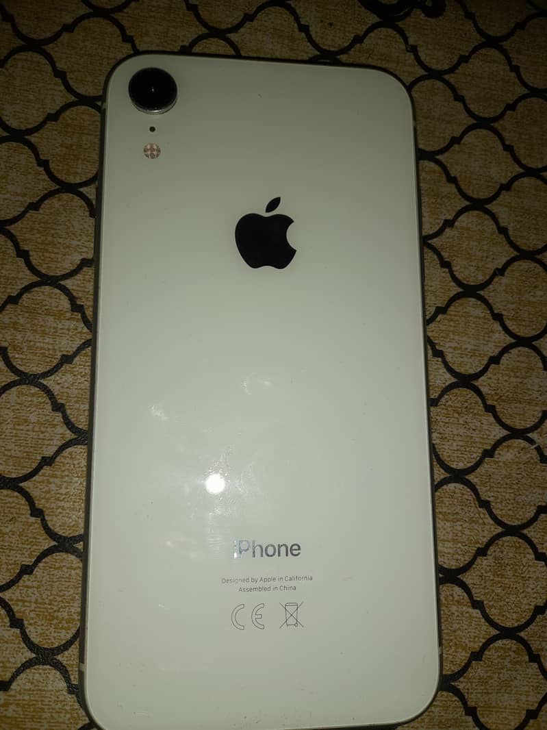 Apple iPhone XR 3