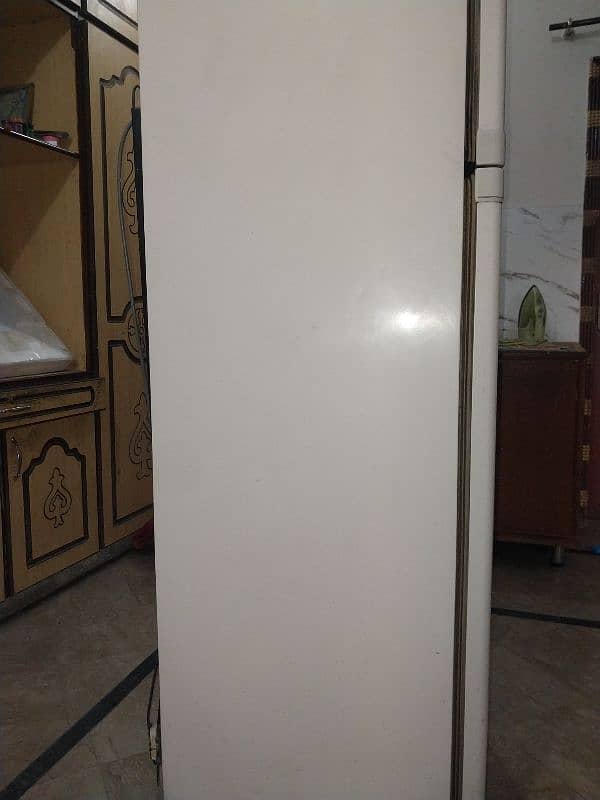 Dawlance Fridge For Sale Best Condition 9