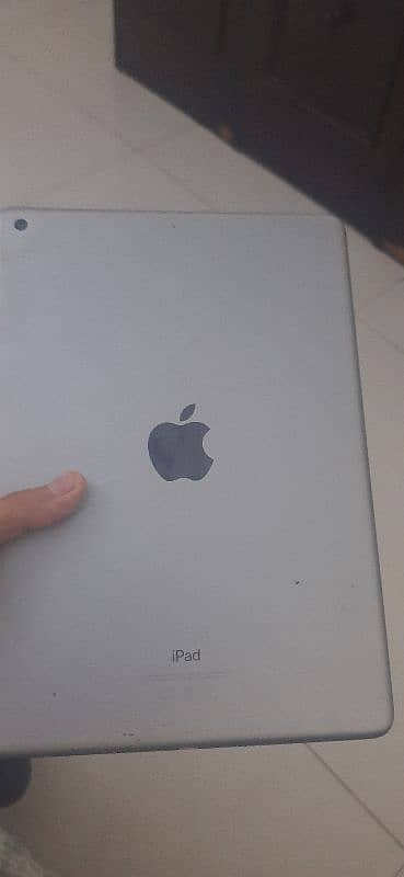 Apple iPad gen 6 1