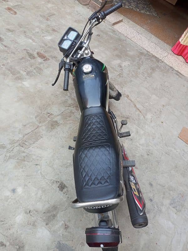 Honda 125 Balck Color 2015 Model for Sale 2