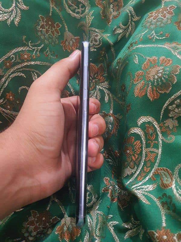 Samsung S8+ ( Urgent Sale ) 6