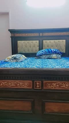 whole king bed set without mattres