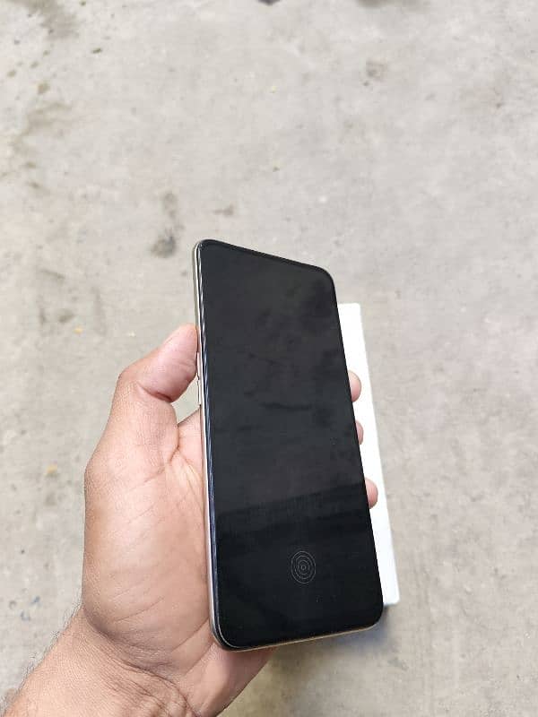 Oppo Reno 2F  8/128 6