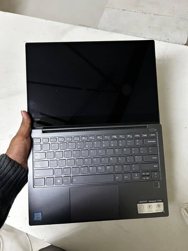 Lenovo ideapad 730S 5