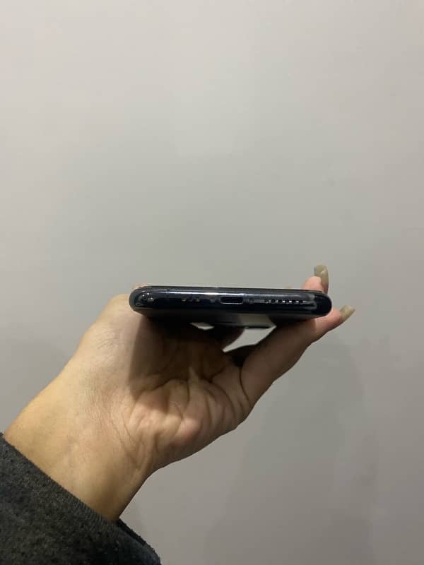 Iphone 11 pro PTA Approved 256 GB 3